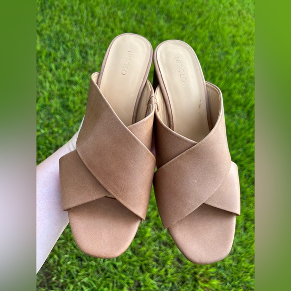 NWOT Nisolo Carina Cross Strap Mule in Tan Size 8. Comes With Dust Bag - Picture 4 of 10